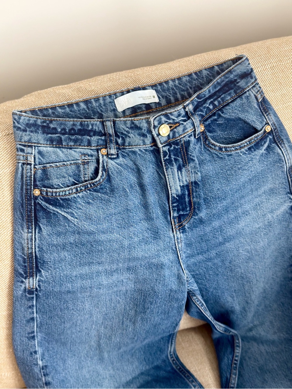 Zara Medium waist Medium Blue Denim Jeans - Picture 1 of 4